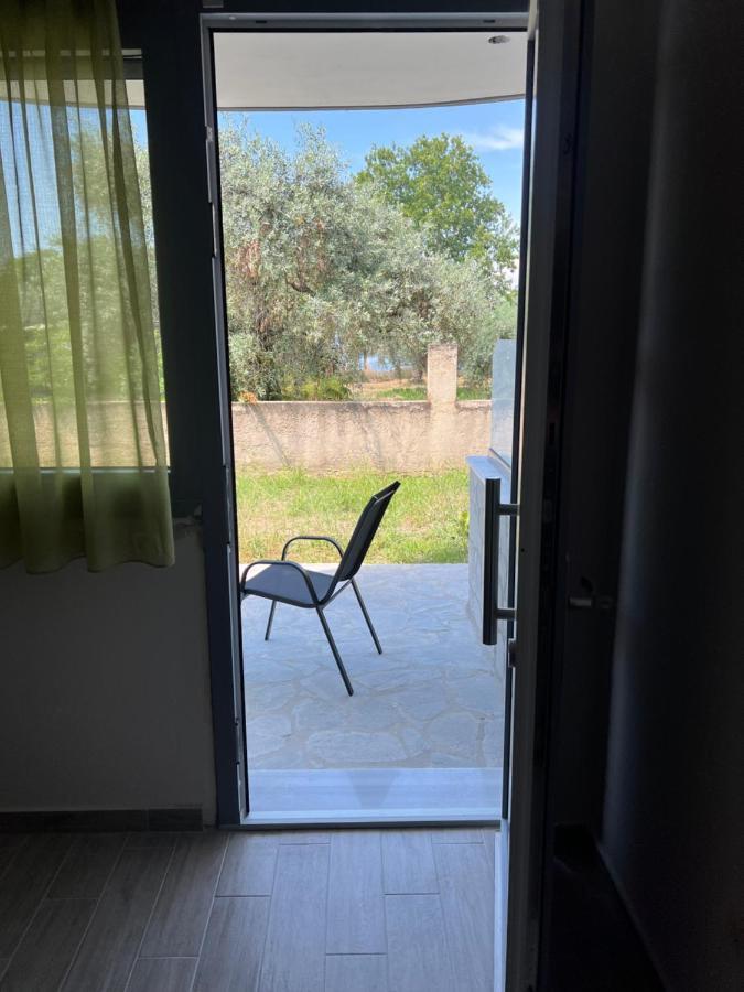 Bivas Apartments Limenas  Buitenkant foto