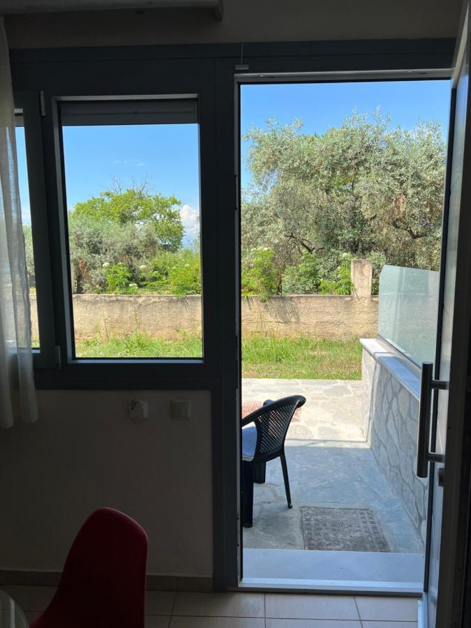 Bivas Apartments Limenas  Buitenkant foto