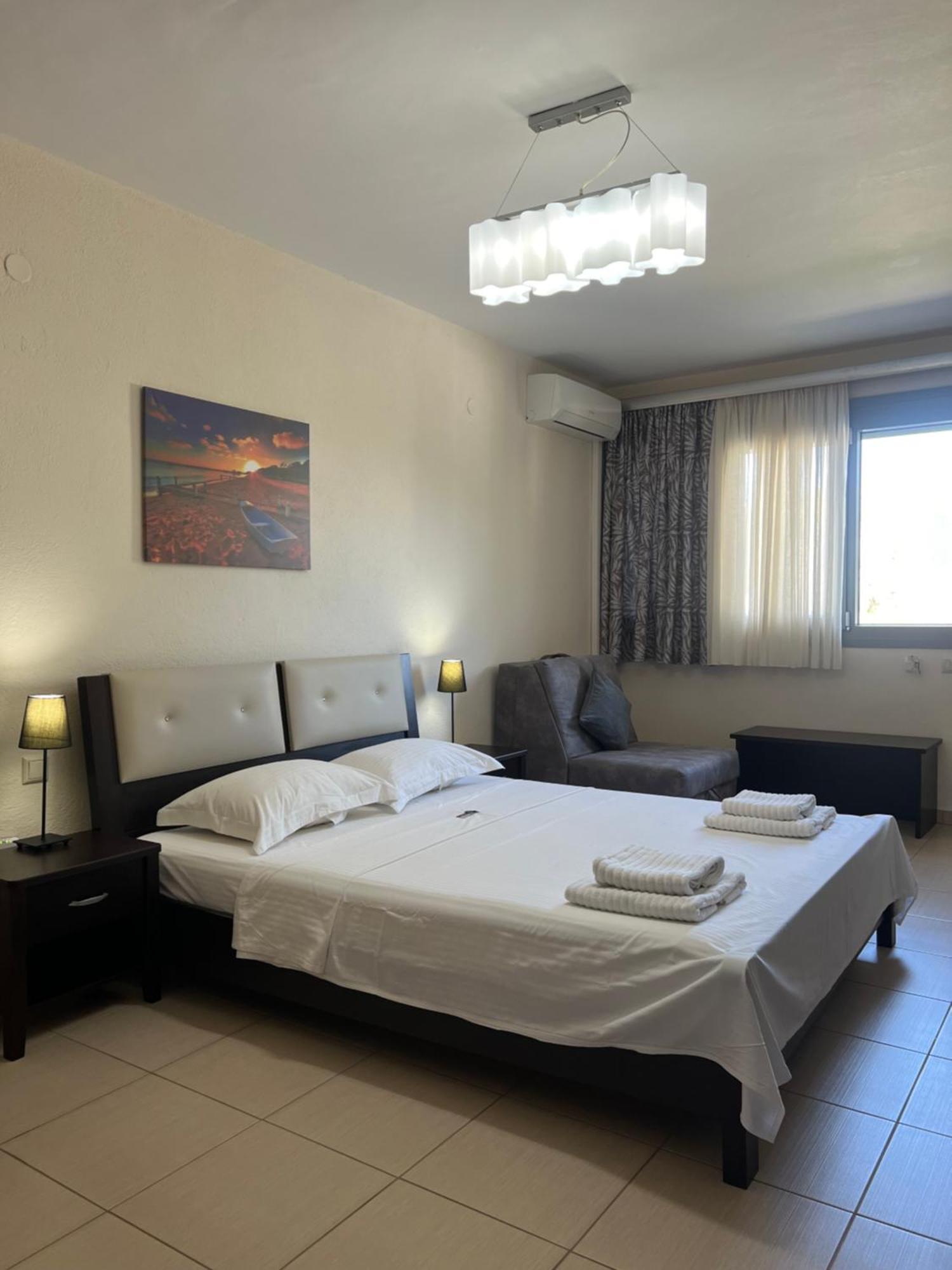 Bivas Apartments Limenas  Buitenkant foto