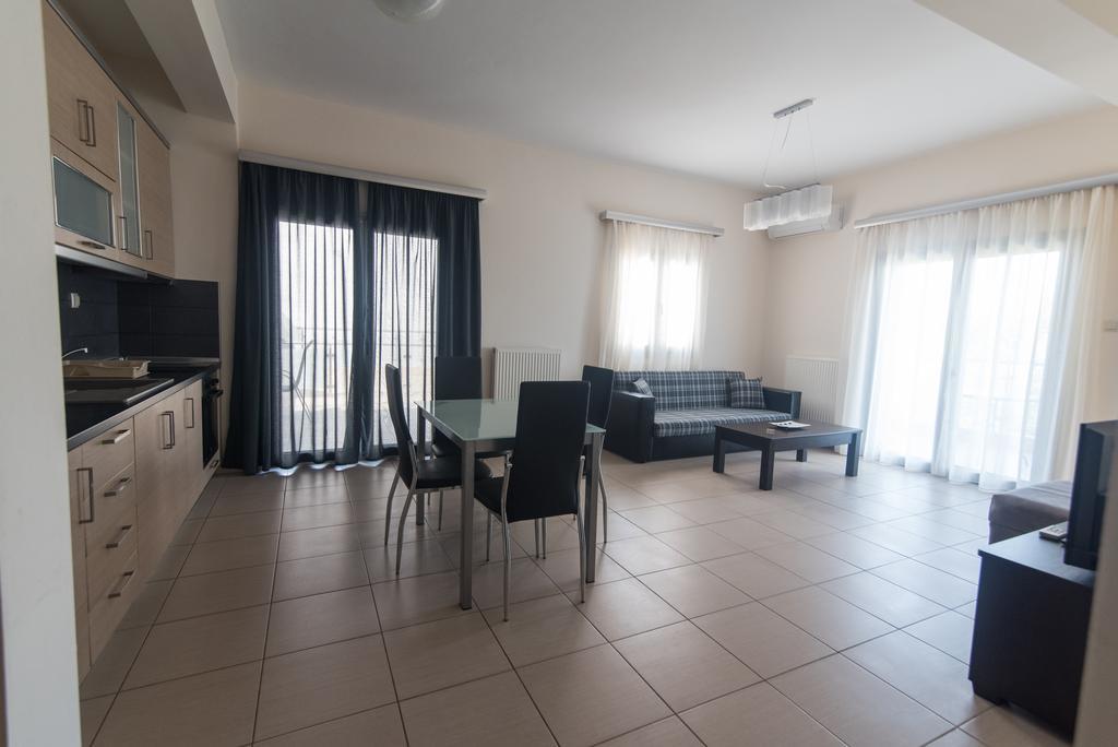 Bivas Apartments Limenas  Buitenkant foto