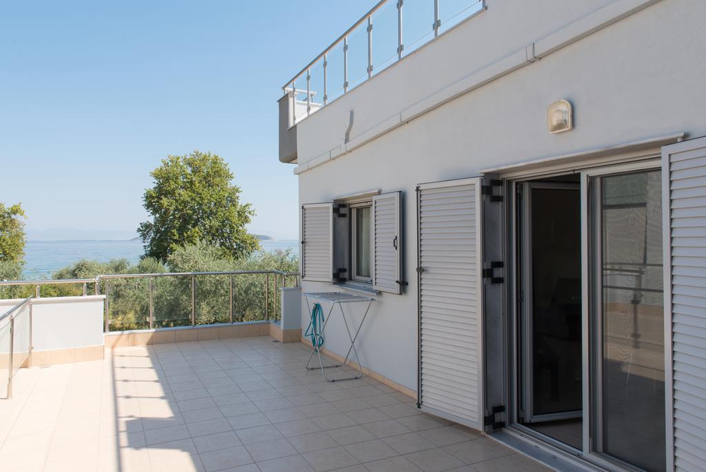 Bivas Apartments Limenas  Buitenkant foto