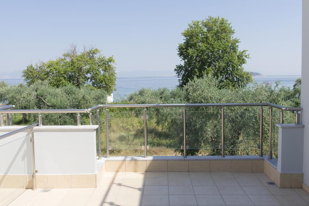 Bivas Apartments Limenas  Buitenkant foto
